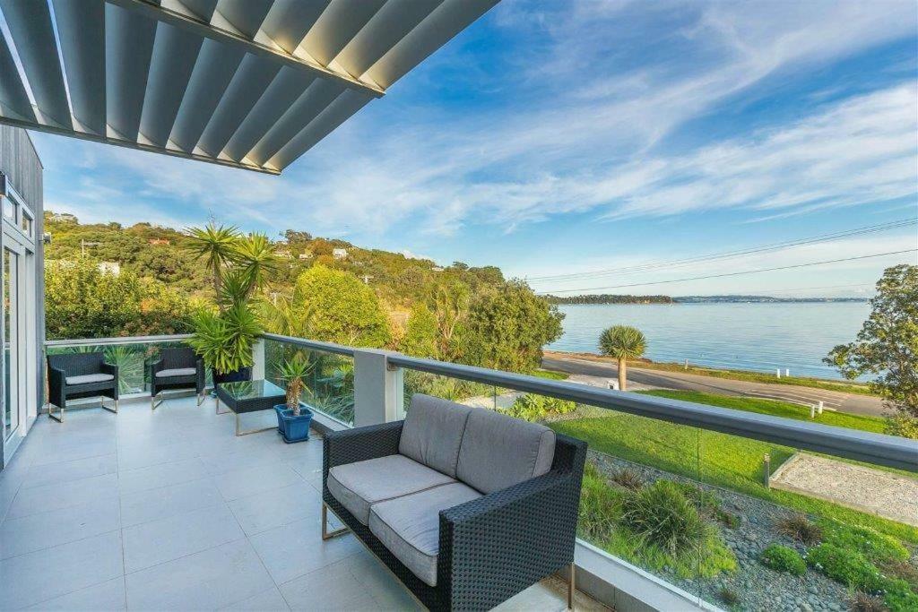 Waiheke Waterfront Lodge Oneroa Ngoại thất bức ảnh