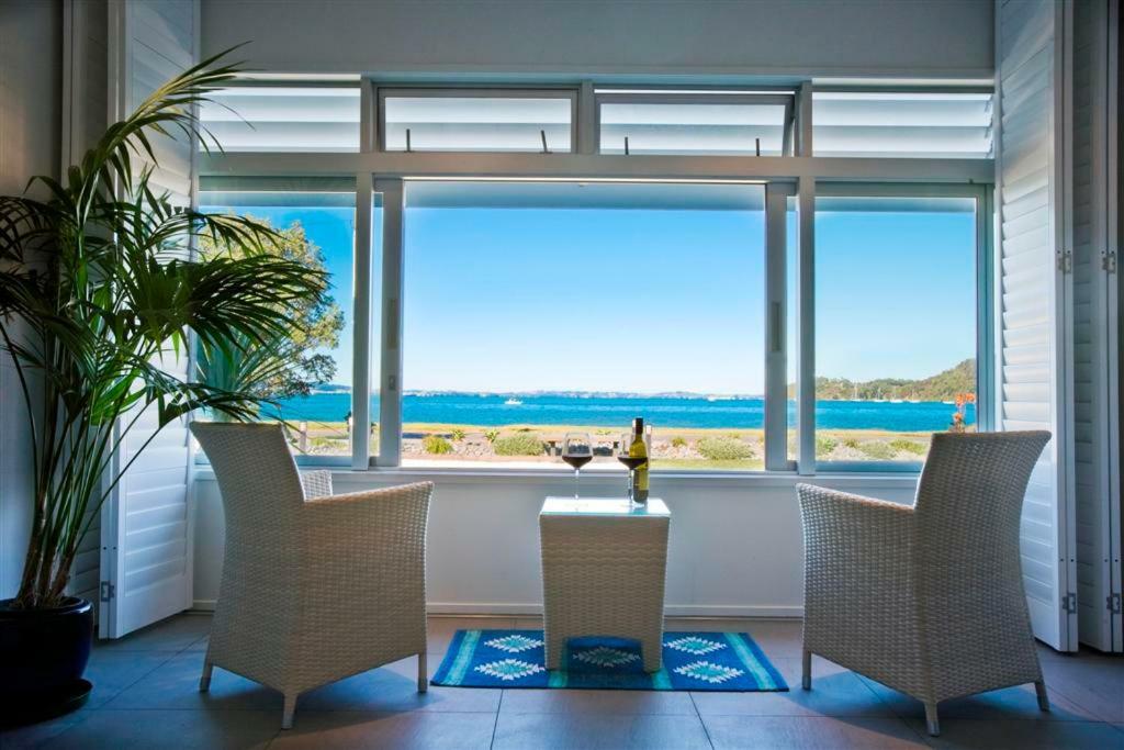 Waiheke Waterfront Lodge Oneroa Ngoại thất bức ảnh