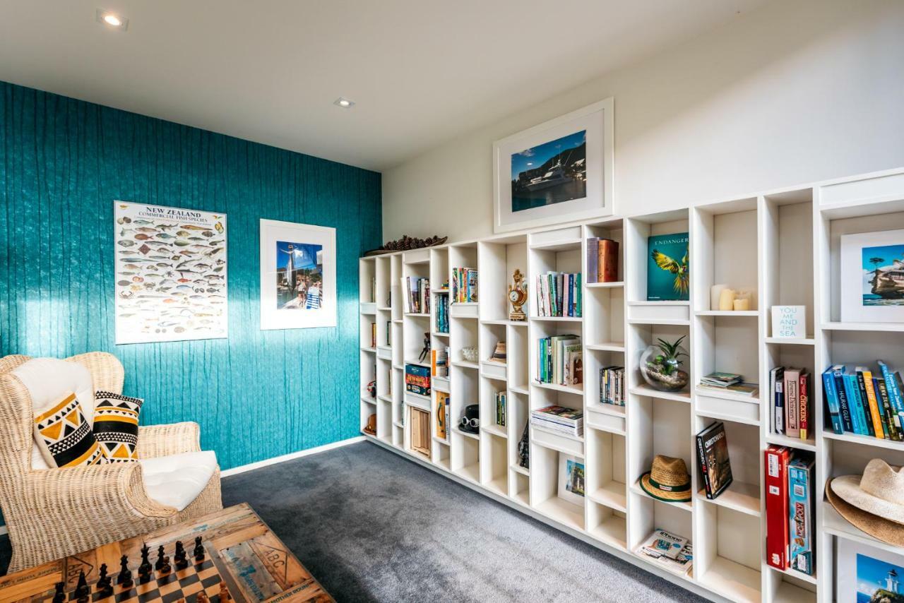 Waiheke Waterfront Lodge Oneroa Ngoại thất bức ảnh